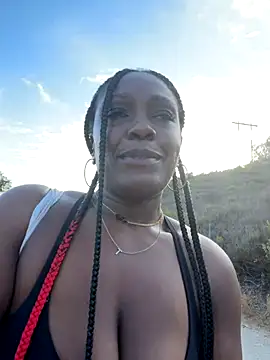 Snapshot of TilaTotti chatting on October 2025 11:38:02 PM TilaTotti online show from October 2025 11:38:02 PM