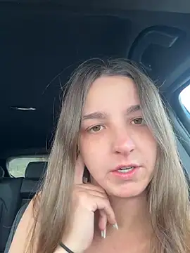 DoriDeluxe66 online show from September 2025 09:21:02 AM