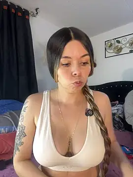 carolina16love online show from April 2026 06:42:01 PM