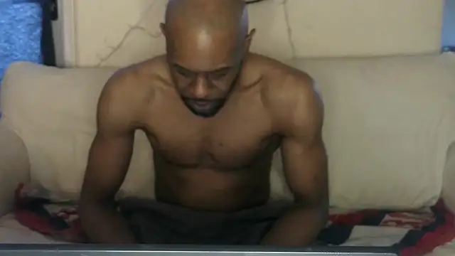 Snapshot of CuzzyB69 chatting on April 2026 06:13:01 AM CuzzyB69 online show from April 2026 06:13:01 AM