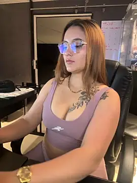 Snapshot of Emiily_W chatting on September 2025 09:14:02 AM Emiily W online show from September 2025 09:14:02 AM