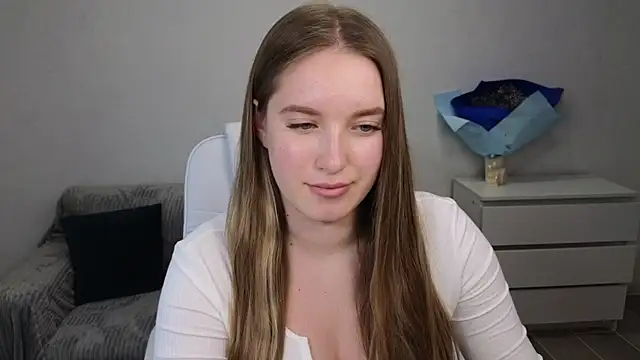 EvaMaddison online show from January 2025 06:20:01 PM