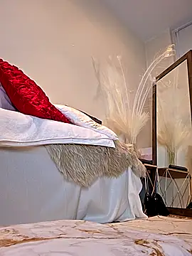 Snapshot of AureliaDoux chatting on October 2025 04:02:01 PM AureliaDoux online show from October 2025 04:02:01 PM