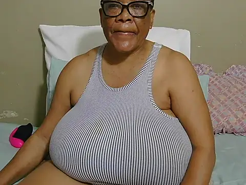 DairyQueen2 online show from May 2026 10:06:02 PM