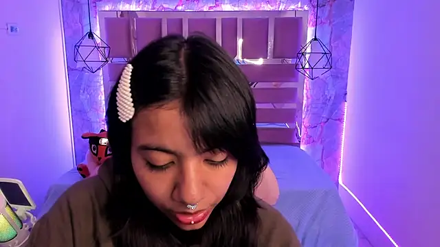 Nami usagi online show from December 2024 12:49:01 PM