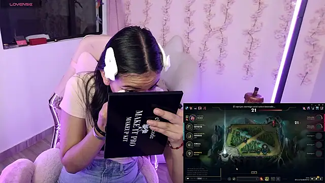 Snapshot of Nami_usagi chatting on January 2026 06:12:02 PM Nami usagi online show from January 2026 06:12:02 PM