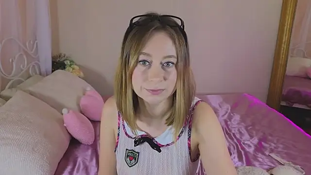 Snapshot of BrookeEvans chatting on March 2025 03:48:02 PM BrookeEvans online show from March 2025 03:48:02 PM