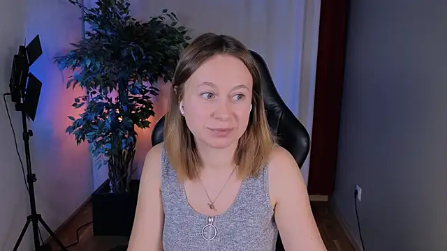 Snapshot of BrookeEvans chatting on October 2025 08:50:02 PM BrookeEvans online show from October 2025 08:50:02 PM