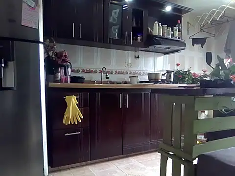 Snapshot of Diosasky chatting on October 2025 01:00:02 PM Diosasky online show from October 2025 01:00:02 PM