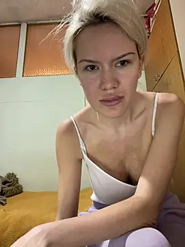 Keylili online show from February 2025 06:33:01 PM