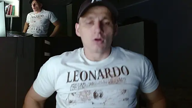 PoliglotJoe online show from September 2025 12:32:01 PM