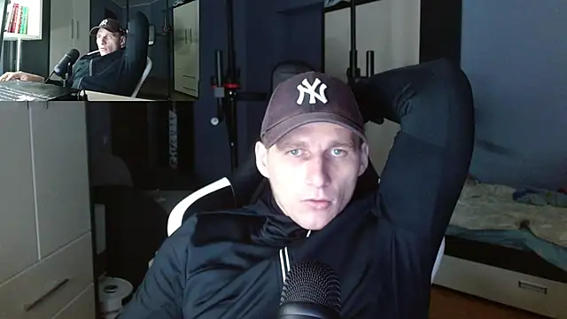 PoliglotJoe online show from October 2025 12:32:01 AM