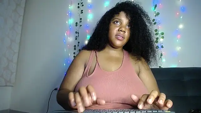 Lilyth  Brown online show from February 2025 04:50:02 AM