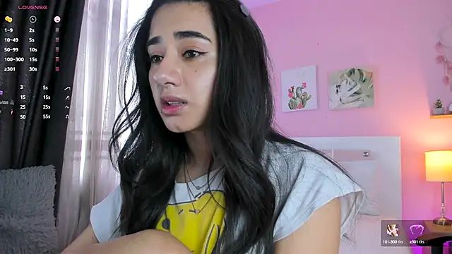 annadu011 online show from September 2025 02:38:01 PM