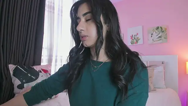 annadu011 online show from September 2025 03:04:02 PM