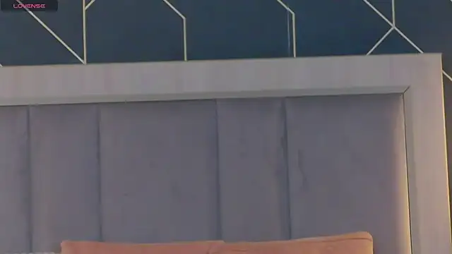 EmyLaveau online show from November 2025 06:47:02 AM