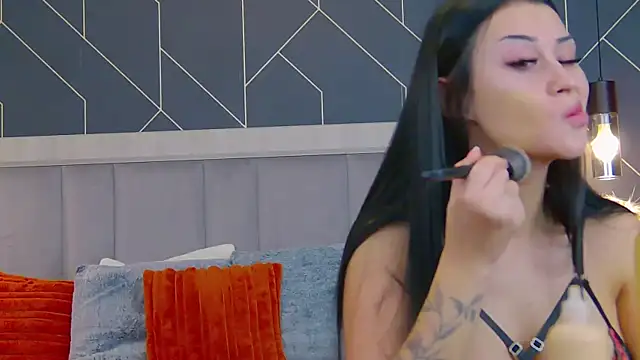 EmyLaveau online show from January 2026 06:08:01 AM