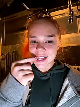 Snapshot of PennyPrincess chatting on December 2024 09:26:01 PM PennyPrincess online show from December 2024 09:26:01 PM