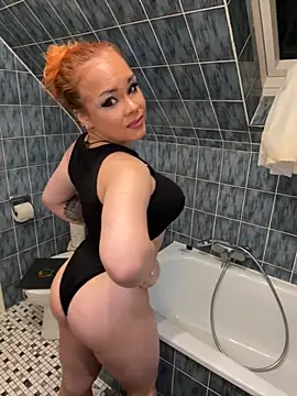 Snapshot of PennyPrincess chatting on November 2025 06:15:01 PM PennyPrincess online show from November 2025 06:15:01 PM