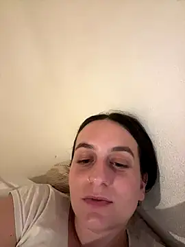 Snapshot of indierotic chatting on October 2025 03:39:02 AM indierotic online show from October 2025 03:39:02 AM