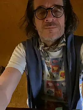 GioApri online show from March 2025 10:39:02 PM