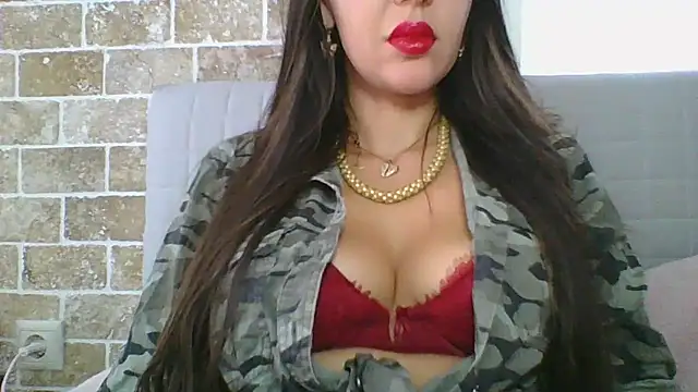 Glamour Grace online show from February 2025 10:43:02 AM