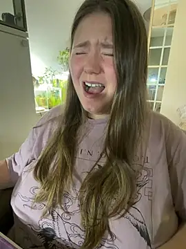 Snapshot of remirann_ chatting on November 2025 07:25:02 PM remirann online show from November 2025 07:25:02 PM