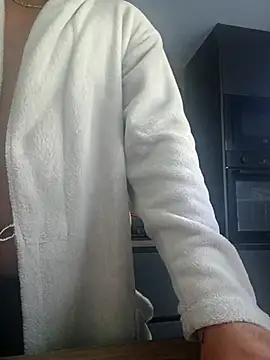 Snapshot of Adry1986 chatting on September 2025 09:00:02 AM Adry1986 online show from September 2025 09:00:02 AM