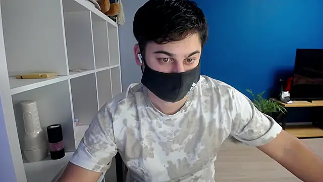 Tomguys online show from January 2025 06:52:01 PM