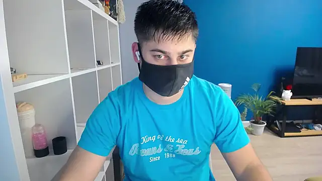 Tomguys online show from February 2025 06:37:01 PM