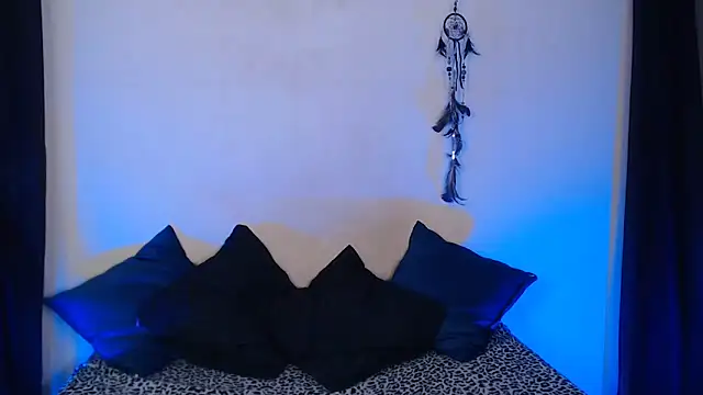 Agatha Tenebris online show from November 2025 07:24:02 PM