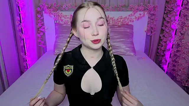 LilyStarlight online show from June 2026 04:04:02 AM