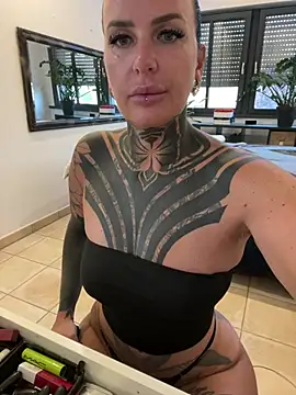 InkedBiitch online show from July 2026 04:55:01 AM
