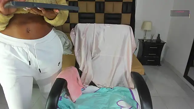 BarbieKano online show from September 2025 11:43:01 PM