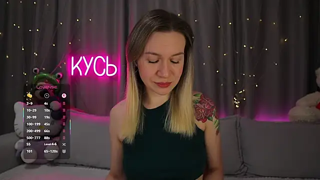  LadyMargo  online show from March 2026 10:46:01 PM