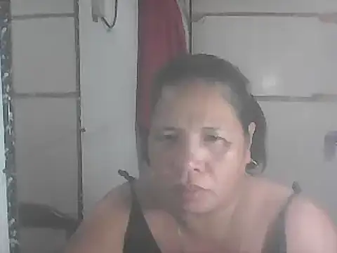 Snapshot of hotwet_mama4uxx chatting on February 2025 12:57:02 PM hotwet mama4uxx online show from February 2025 12:57:02 PM