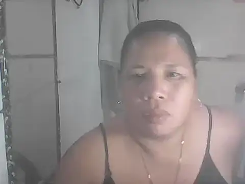 Snapshot of hotwet_mama4uxx chatting on February 2025 09:44:01 AM hotwet mama4uxx online show from February 2025 09:44:01 AM