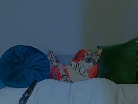 Snapshot of MissParis26 chatting on October 2025 08:53:02 PM MissParis26 online show from October 2025 08:53:02 PM