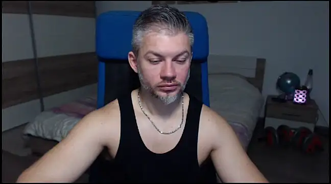 RobbyShawz online show from December 2024 10:26:02 AM