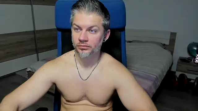 RobbyShawz online show from February 2025 10:03:02 AM