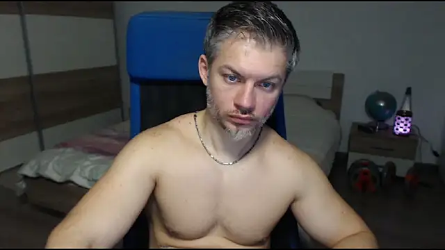 RobbyShawz online show from February 2025 10:45:01 AM