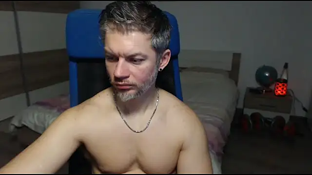 RobbyShawz online show from February 2025 10:48:02 AM