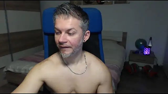 RobbyShawz online show from March 2025 10:55:01 AM