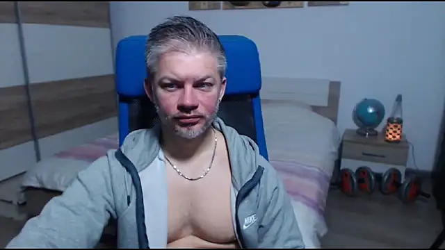 RobbyShawz online show from November 2025 06:02:01 AM