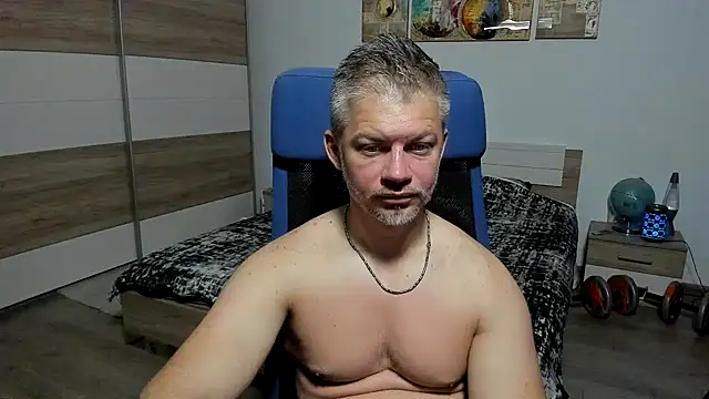 RobbyShawz online show from June 2026 04:44:02 AM