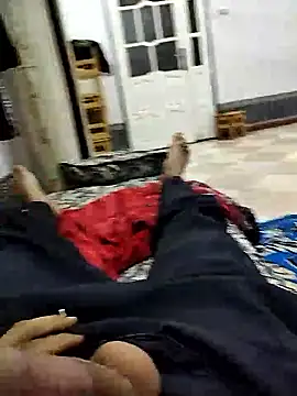 Snapshot of yacinemsila chatting on November 2025 06:28:02 PM yacinemsila online show from November 2025 06:28:02 PM