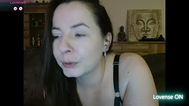 Snapshot of cristalines chatting on March 2025 10:50:02 PM cristalines online show from March 2025 10:50:02 PM