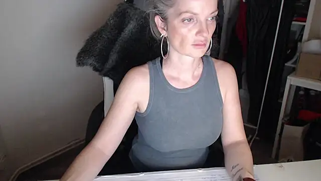 Sabdeluxe online show from January 2025 06:40:01 PM