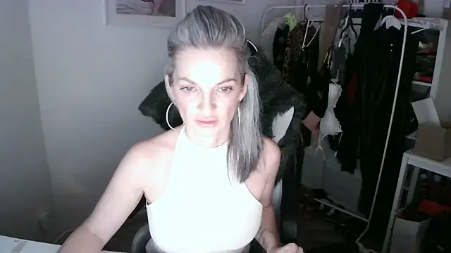 Sabdeluxe online show from January 2025 03:53:02 PM