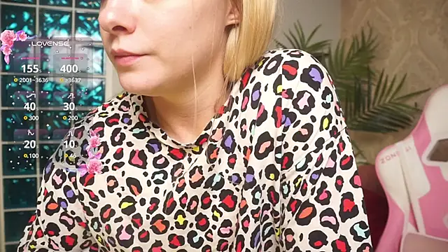 01 lili 01 online show from December 2024 12:02:01 PM